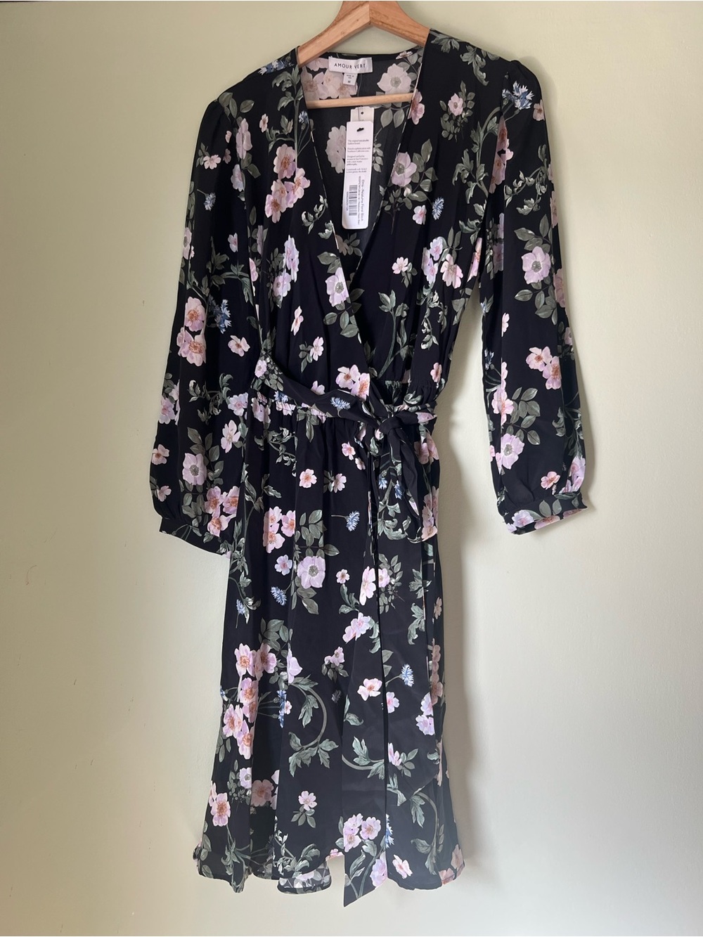 Amour Vert Elma Washable 100% Silk Wrap Dress NWT